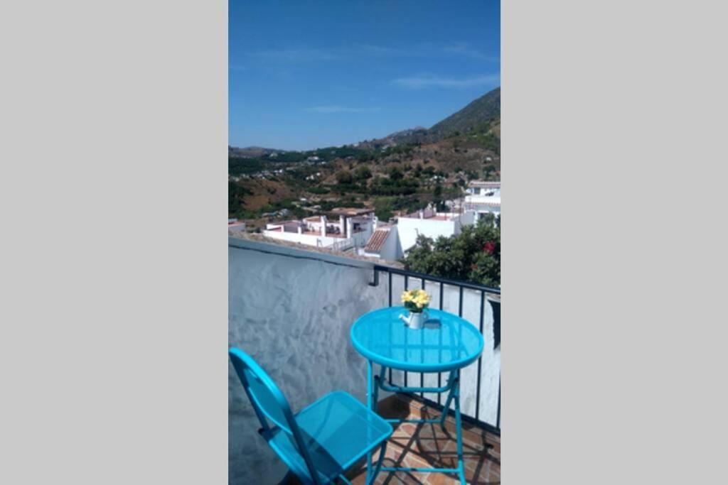 La Casita Azul,Apartamento Encantador Frigiliana Luaran gambar